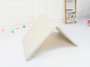 Folder Mat Small (Fits 6 panel petite baby room)